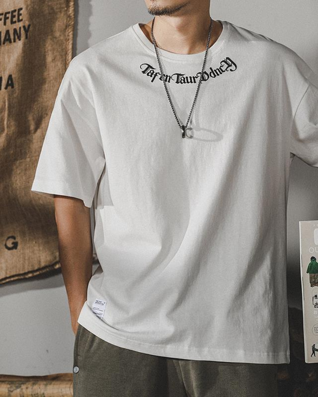 ヘルパー ネックプリントTシャツ 1703