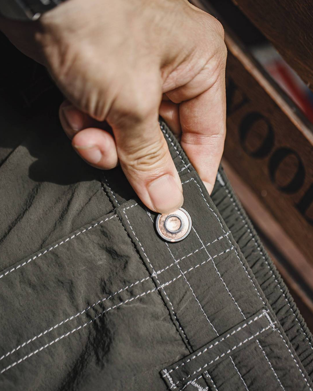 キャスパー コントラストステッチルーズテックパンツ 2273