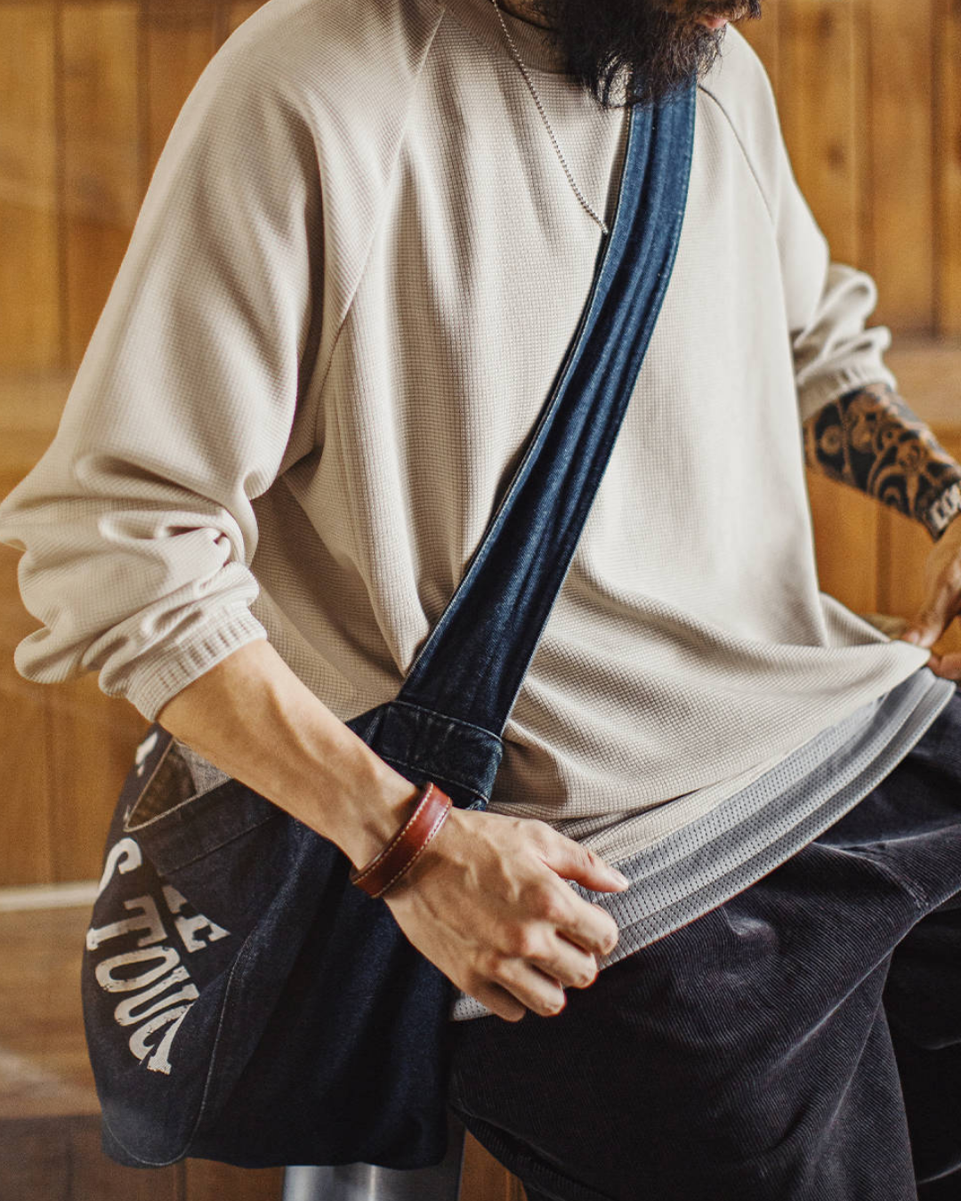 メドフォード 裾ドロストワッフル編みラグランスウェット 2249