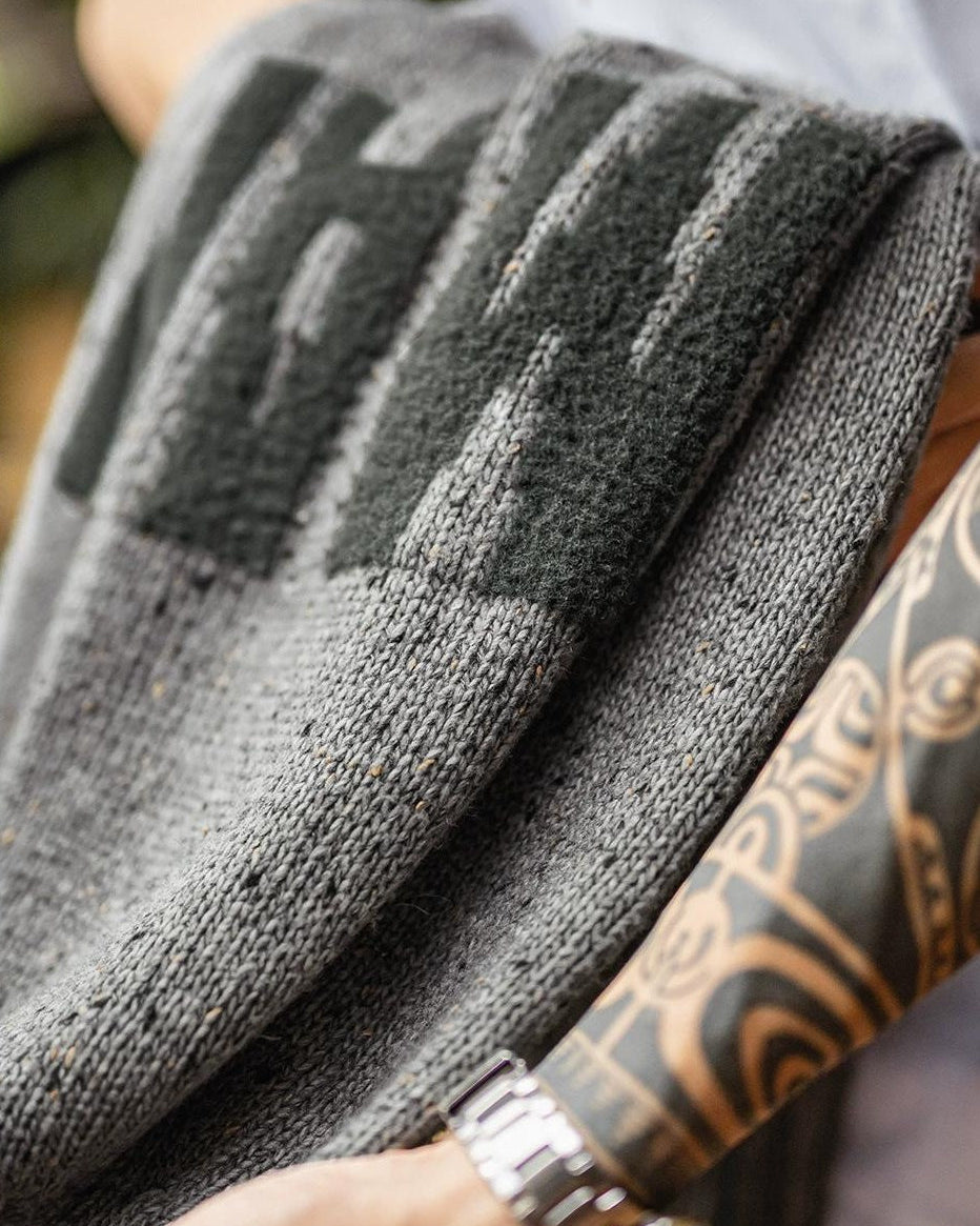 クリアウォーター ネップヤーンロゴセーター 2285