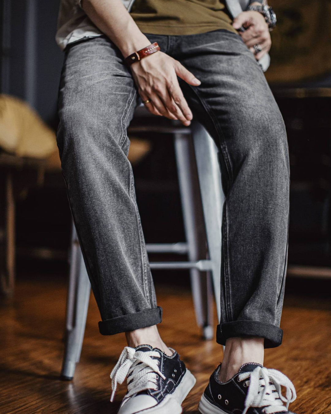 ブライス ウォッシュドブラックルーズテーパードデニムパンツ 2266