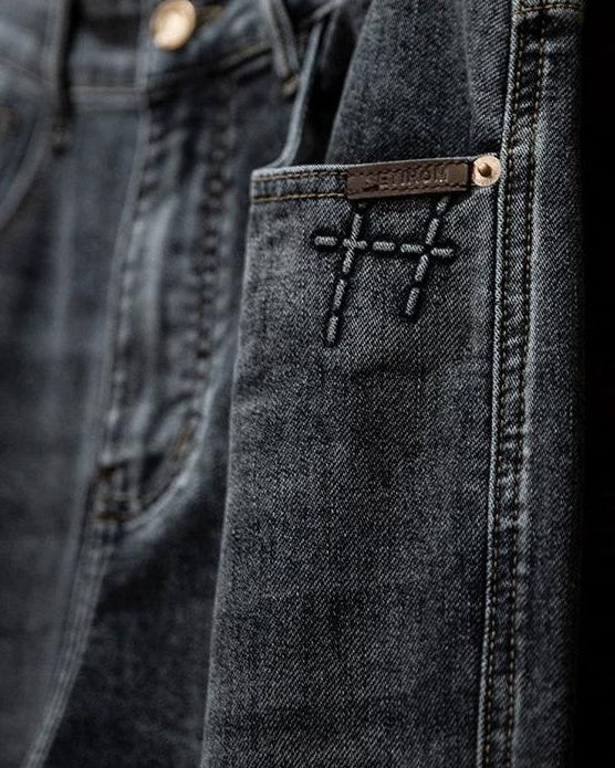 ビロイト ユーズドストレートデニムパンツ 2406