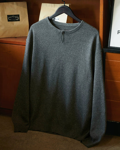 メスキート ワンボタンUネックニットセーター 2323