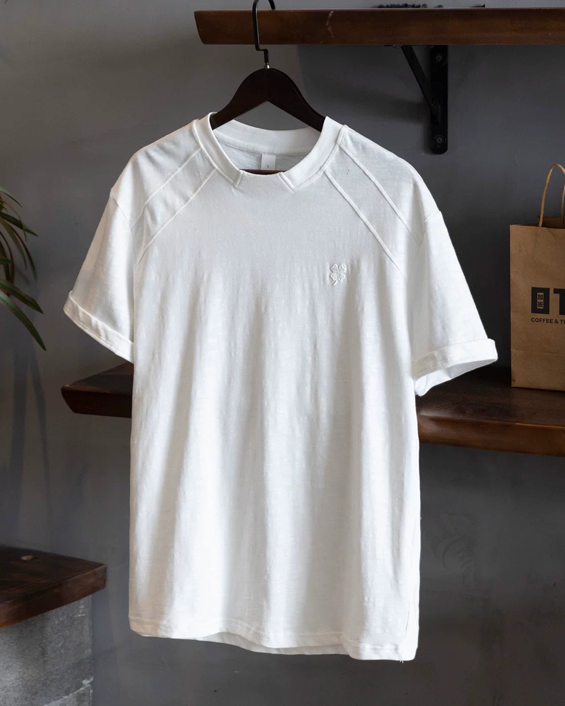 ホワイトフィッシュ ロールアップスリーブクルーネックトップス 2597