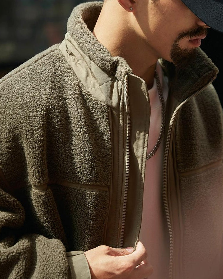 イサカ  スタンドカラーボリュームフリースジャケット 2299