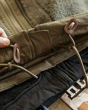 イサカ  スタンドカラーボリュームフリースジャケット 2299