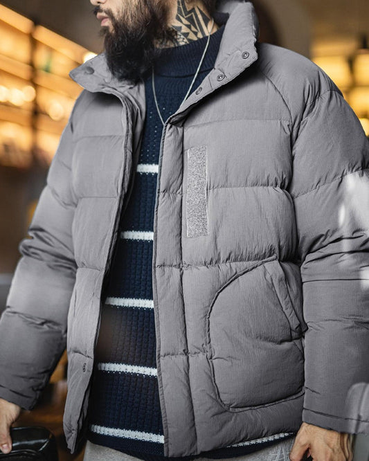 カーボンデール 切替ラグランハイネックダウンジャケット 2413