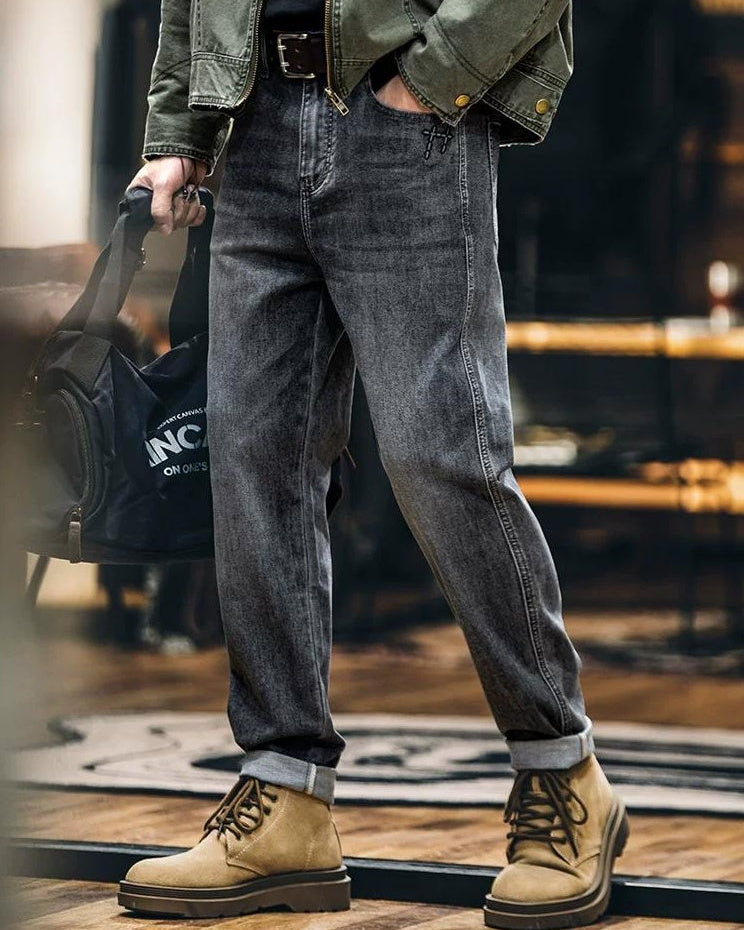 ビロイト ユーズドストレートデニムパンツ 2406